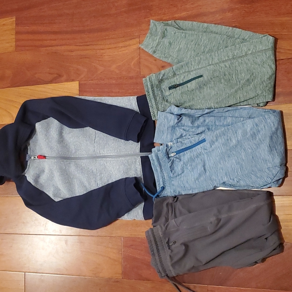 All in motion lot of boys joggers Size 6/7 Small with Cat & Jack Hoodie